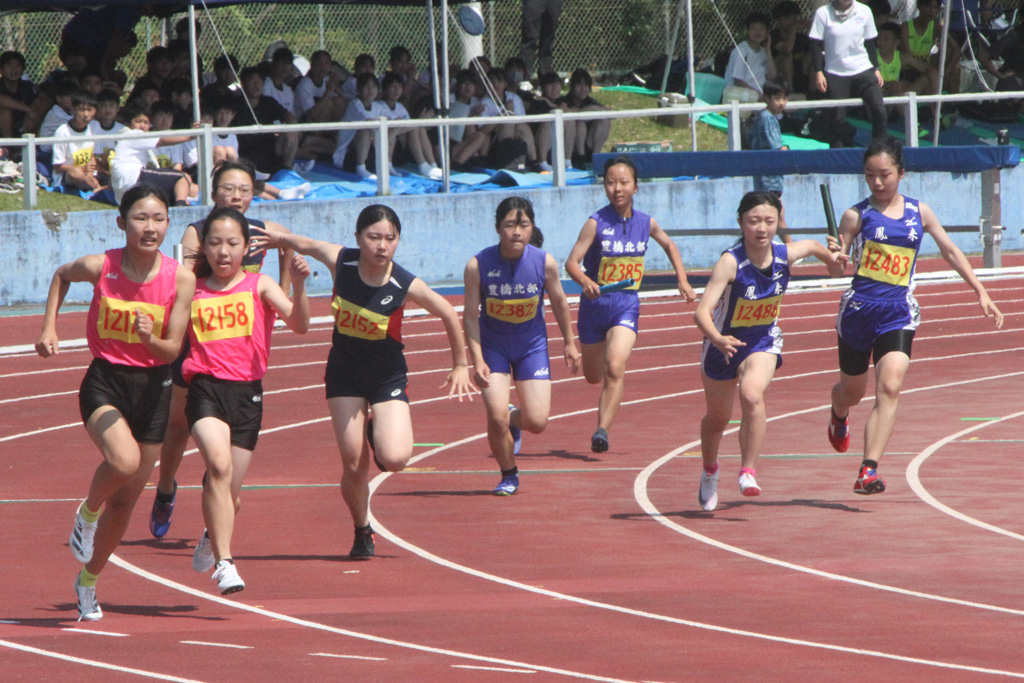 女子４×１００㍍リレー予選