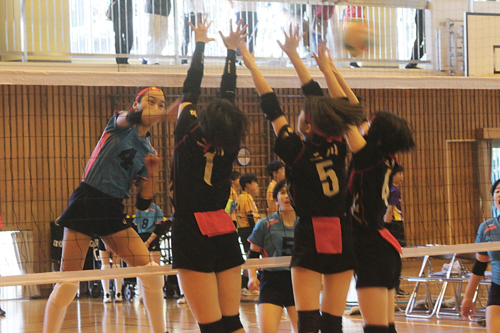 東海ワン・ツー再び激突 東陽 流れ引き寄せストレートV 男子は全員バレーの高豊が準優勝