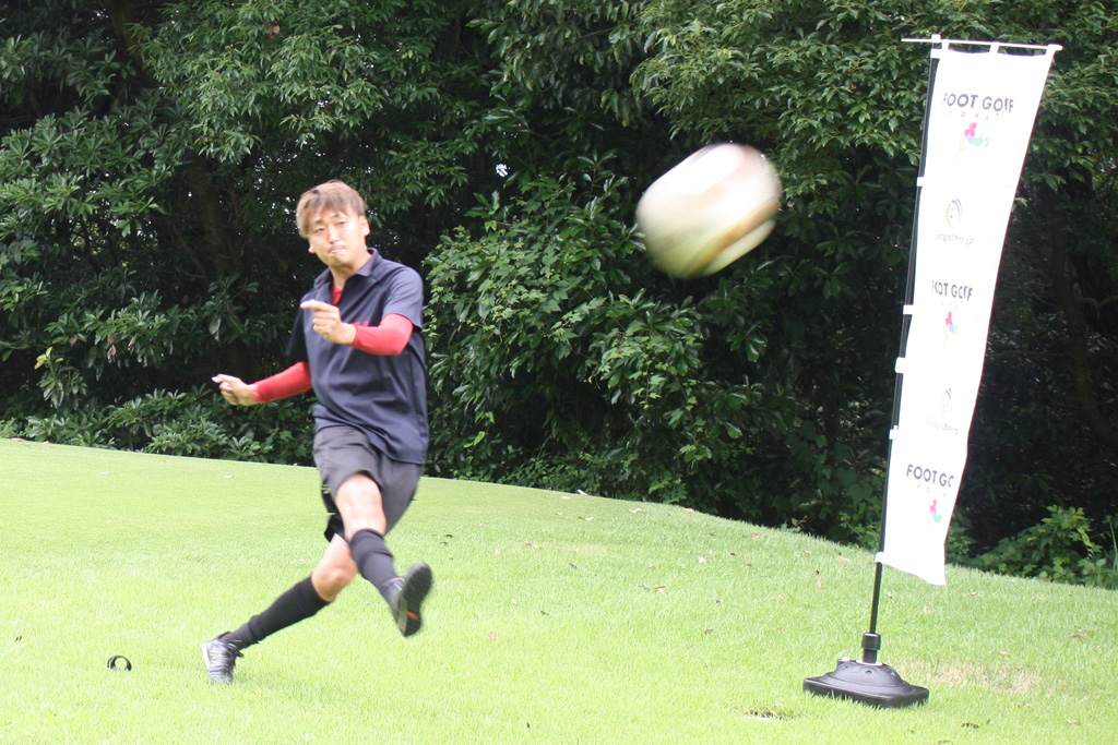 足技駆使してスコアメイクパインフラットGCに開設