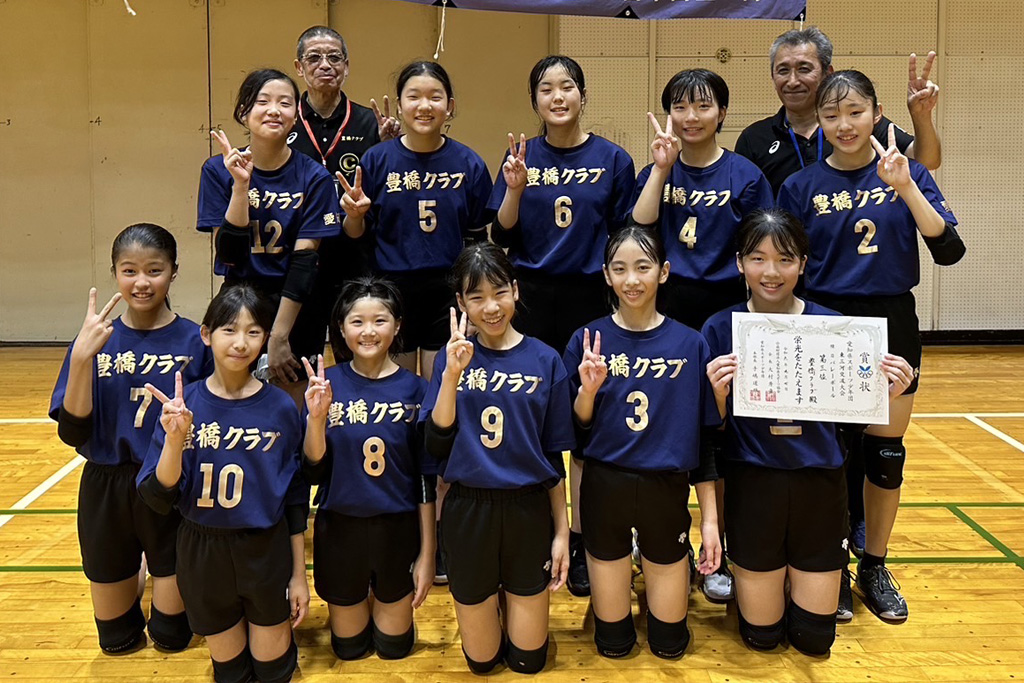 女子３位　豊橋クラブ