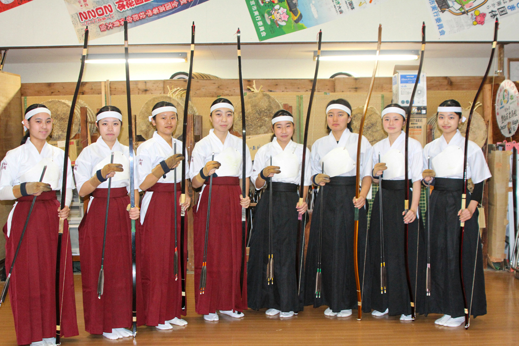 豊商弓道女子 2年ぶり選抜出陣。メンバー入れ替え〝旬〟の選手で全国へ。