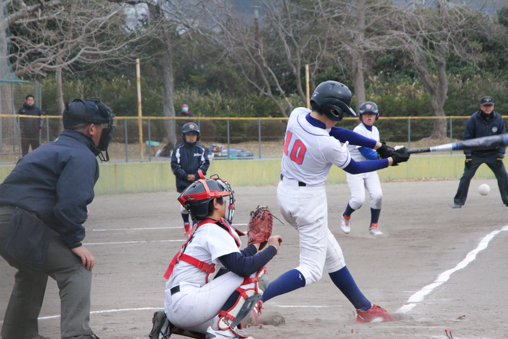 スポ少軟式野球　二川南レッドファイターズ巴戦制す