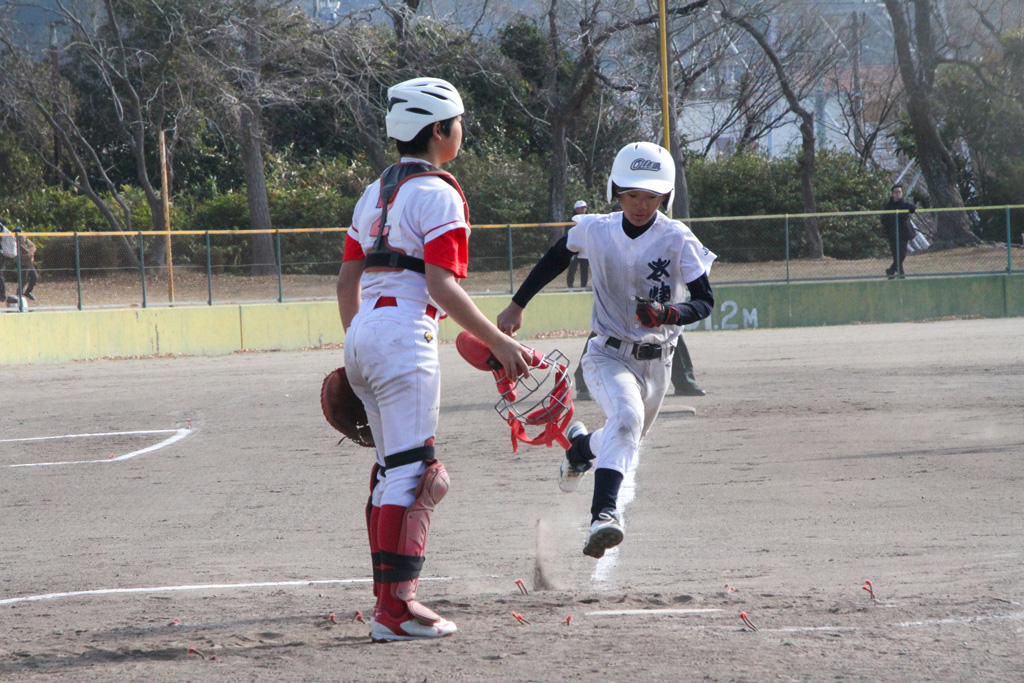 二川南がホームインする瞬間