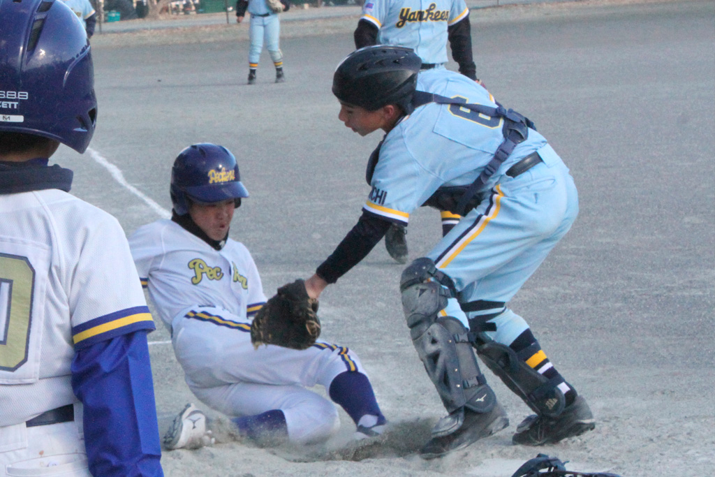 Bブロック幸―イムレ戦。６回イムレの攻撃。１点を返し、同点を狙うも本塁タッチアウト