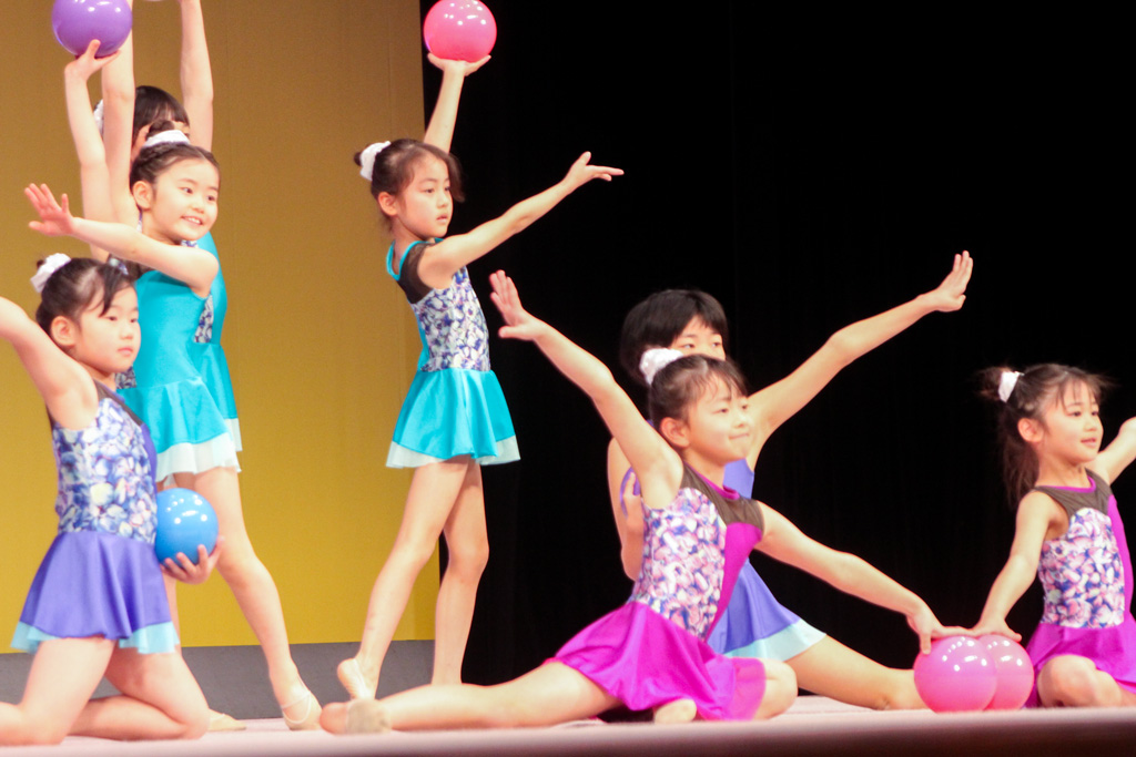 豊橋・上野町教室の子どもたちの演技①