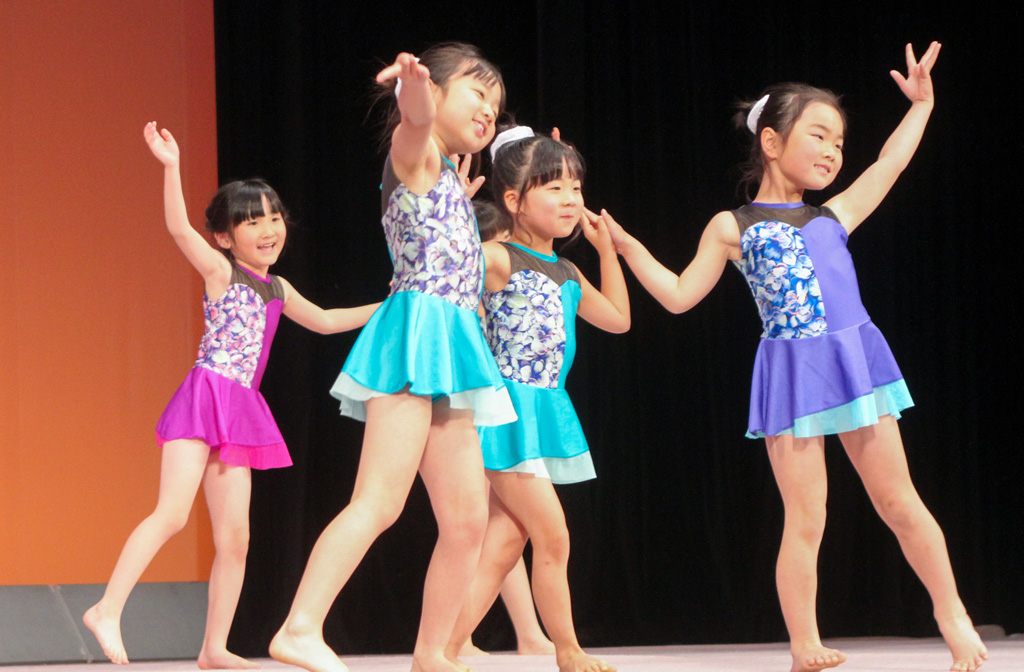 豊橋・上野町教室の子どもたちの演技②