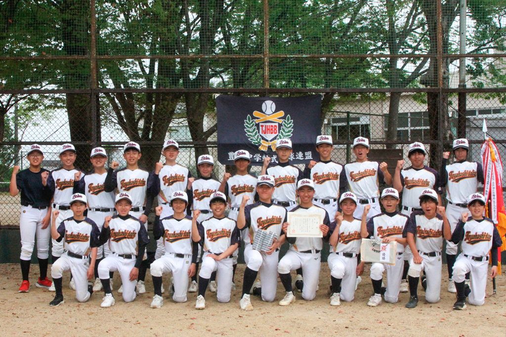 優勝した東部クラブ