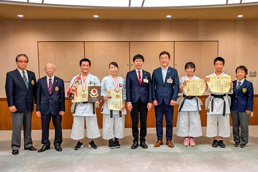 和道会空手4選手がメダル獲得 荒島絢香さん世界と対峙し貫禄V