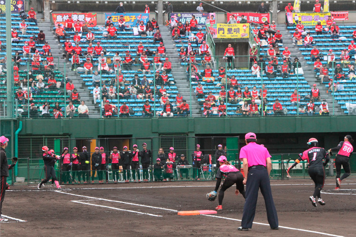 熱い攻防に熱視線女子ソフトボールJDリーグ豊橋大会