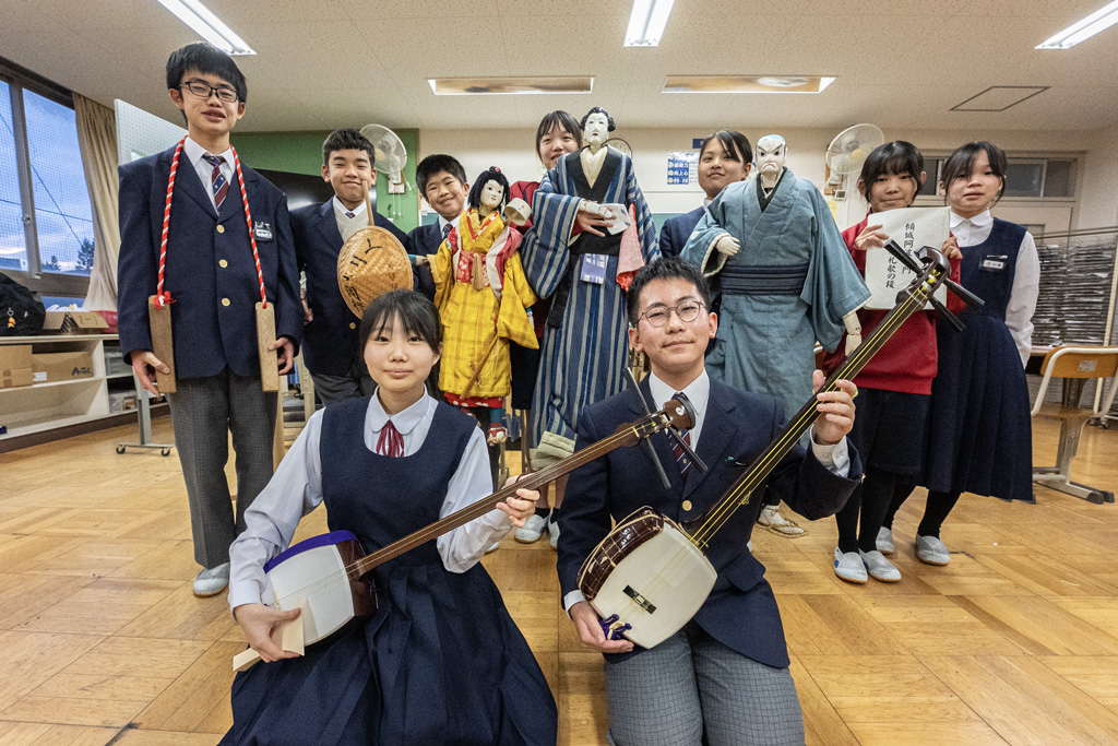 豊橋市立豊城中学校 人形浄瑠璃部　集合写真
