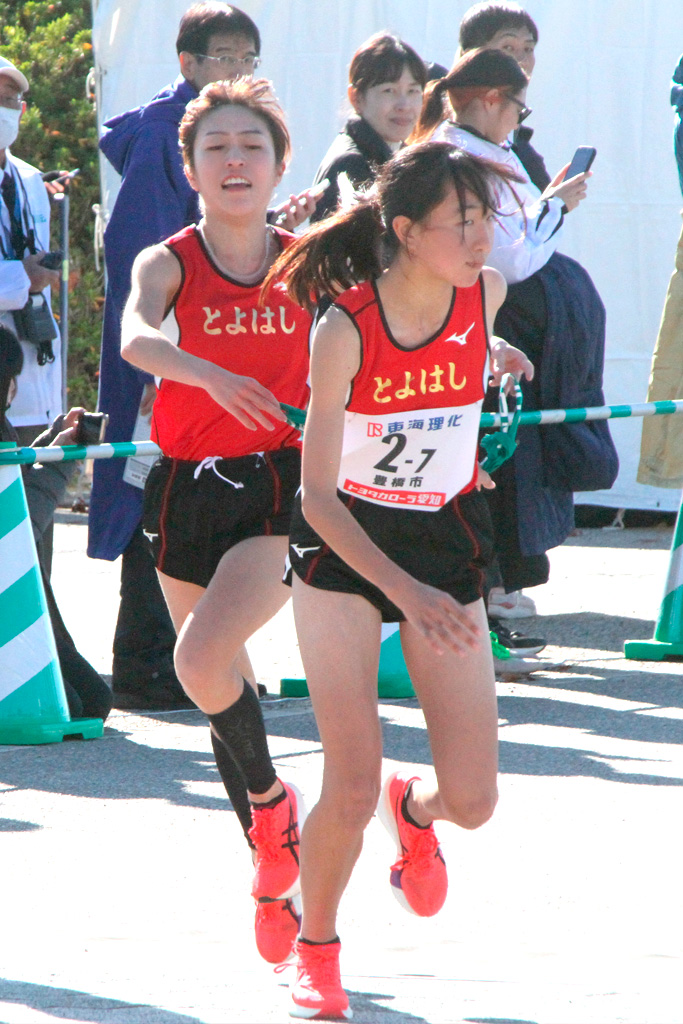6区下山田さんから7区柳田さんへ