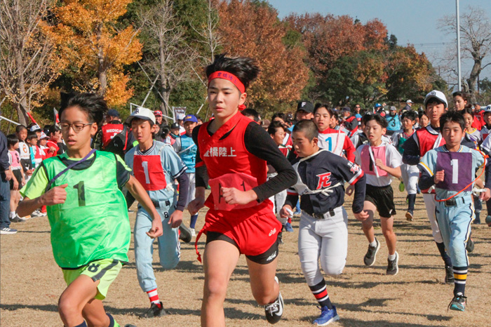スポ少駅伝大会 絆とチーム力武器に健脚競う