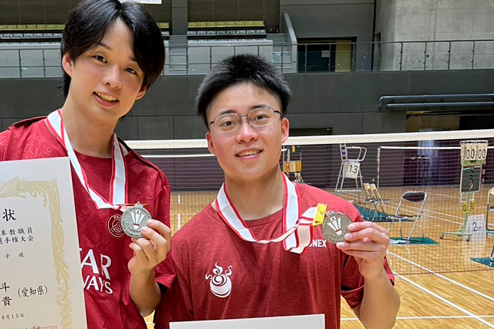 教職員選手権準V 中林寛貴さん全日本総合バド連続出場