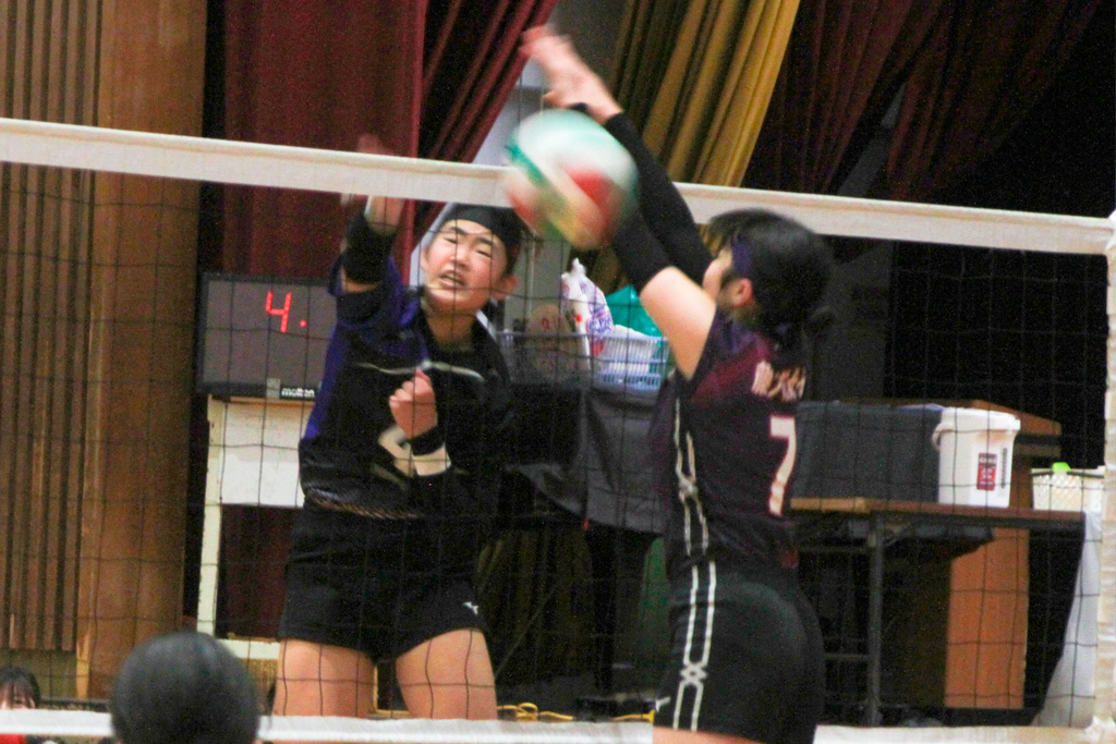 桜丘女子フルセット逆転V　県高校新人バレー東三予選