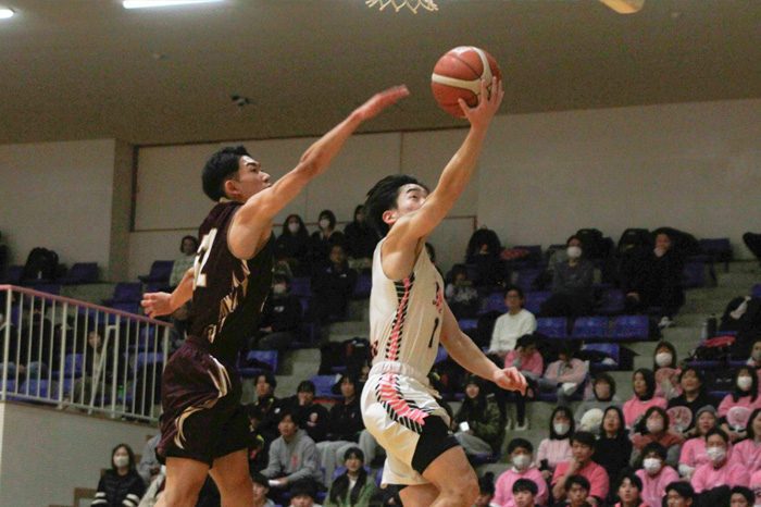 本命桜丘 男女で貫禄V　県高校新人バスケ東三予選会
