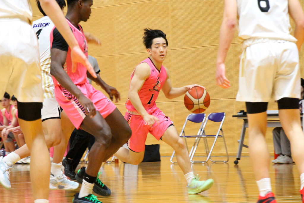 宿敵破っていざ真価の東海へ　サクラ男子 激闘下し連覇