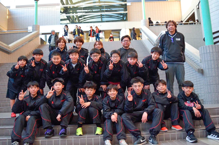 FINS男子“高速バスケ”で4強　優勝チームに準決6点差で惜敗