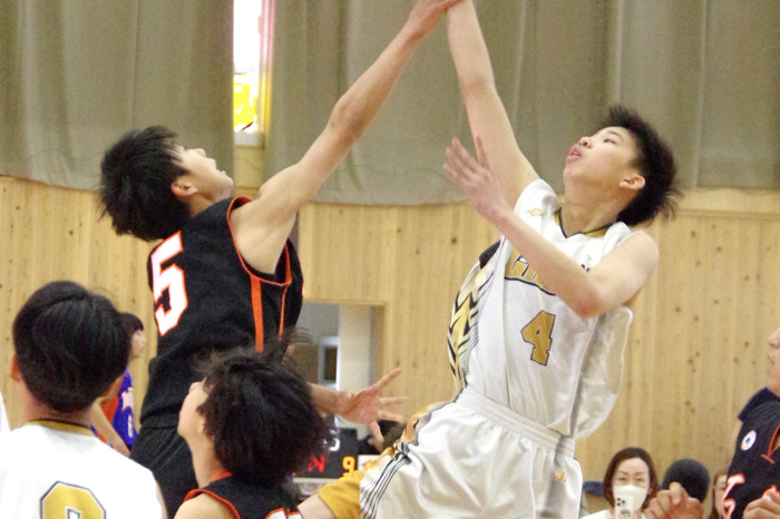 男子中部、女子吉田方V 東三へ弾み