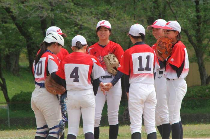 エンジェルス“厚い壁”崩せず　小・中学生女子軟式野球