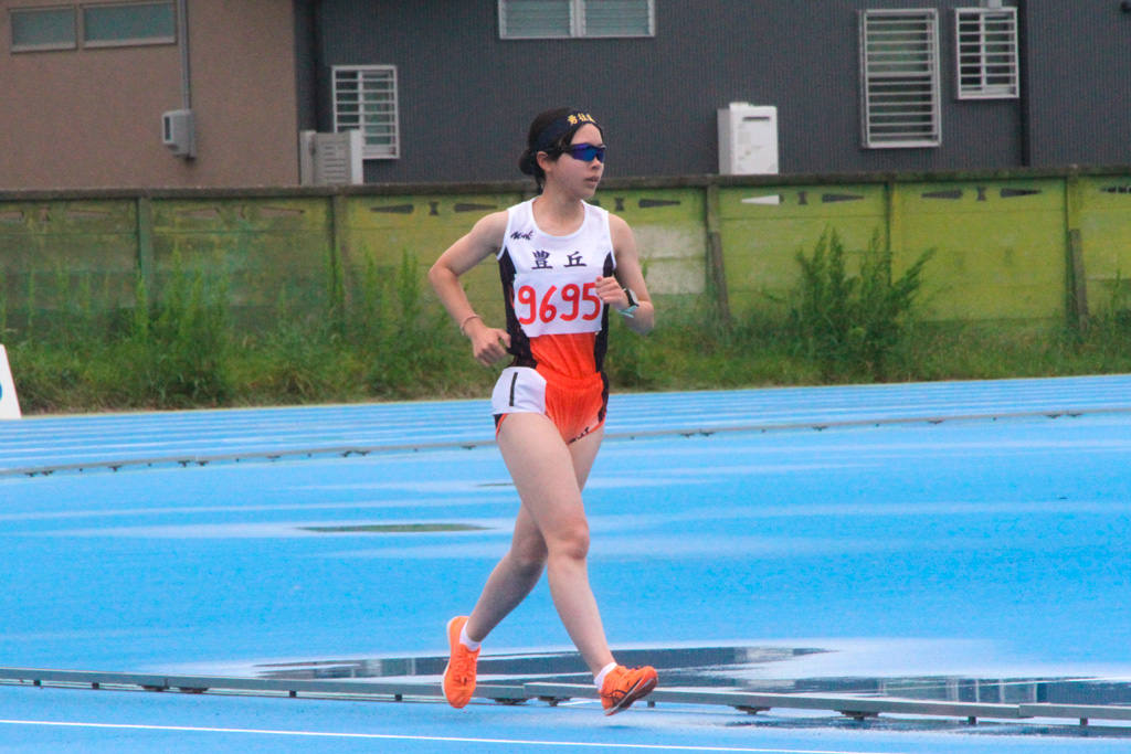 女子5000m競歩で大会新を樹立した金田真穂