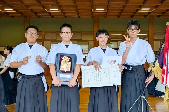 県総体V夏の全国射抜く
