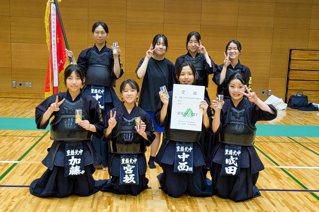 女子団体優勝　豊橋北部