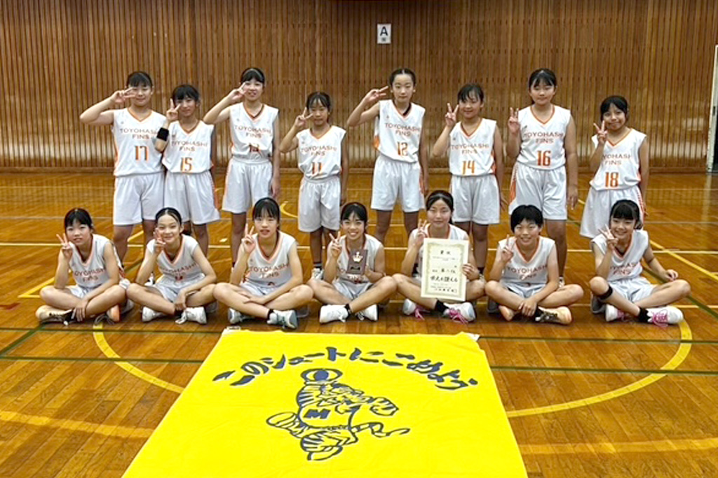 女子Aグループ準優勝　FINSバスケットボールクラブU12